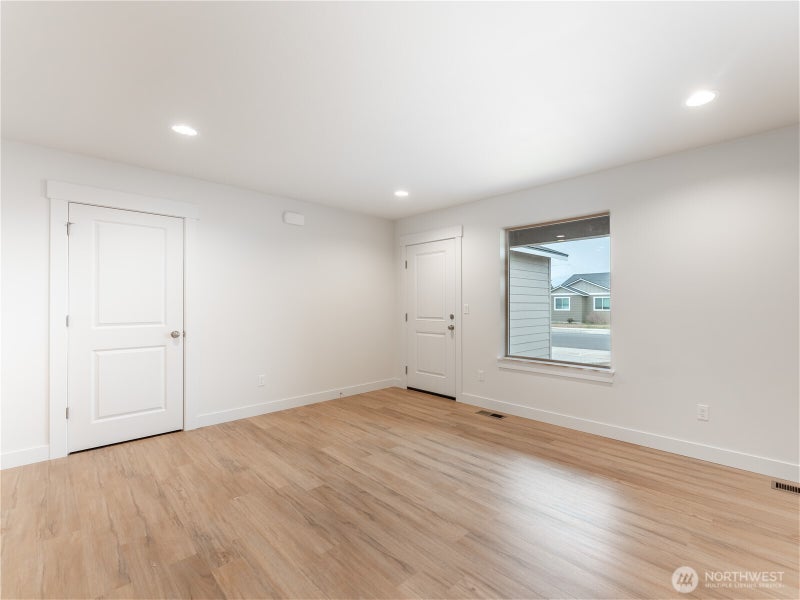 186 Salmon Drive