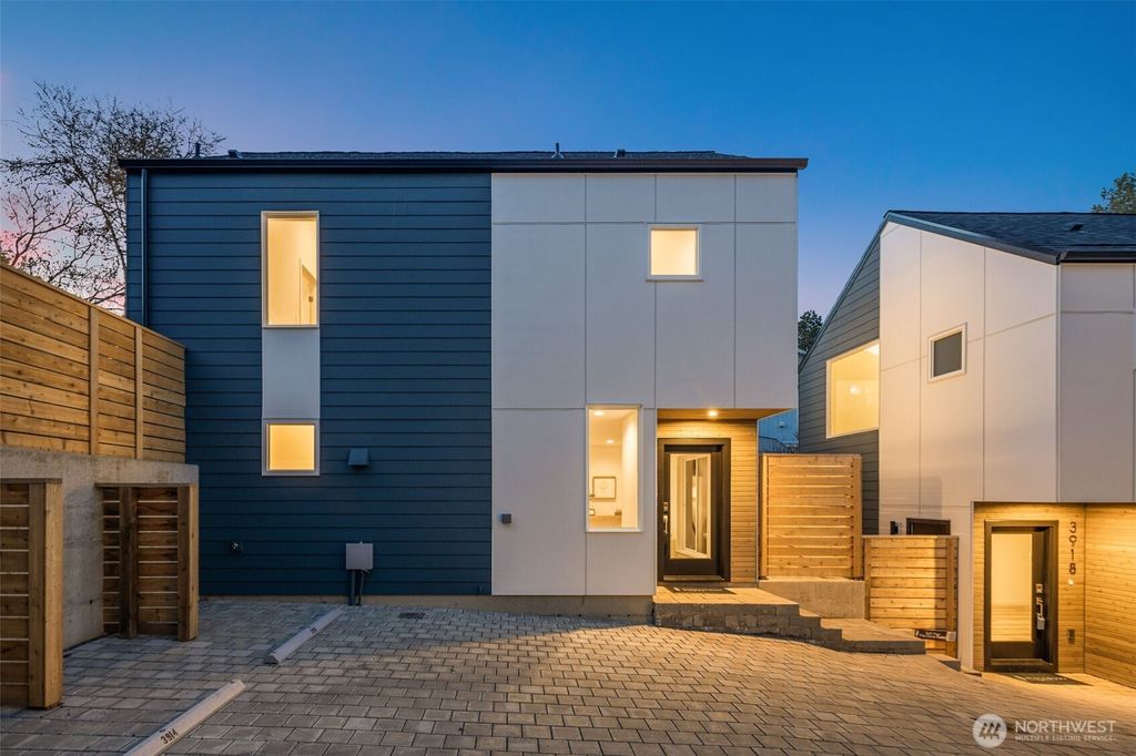 Photo of 3916 S Juneau Street, Seattle, WA 98118 (MLS # 2501093)