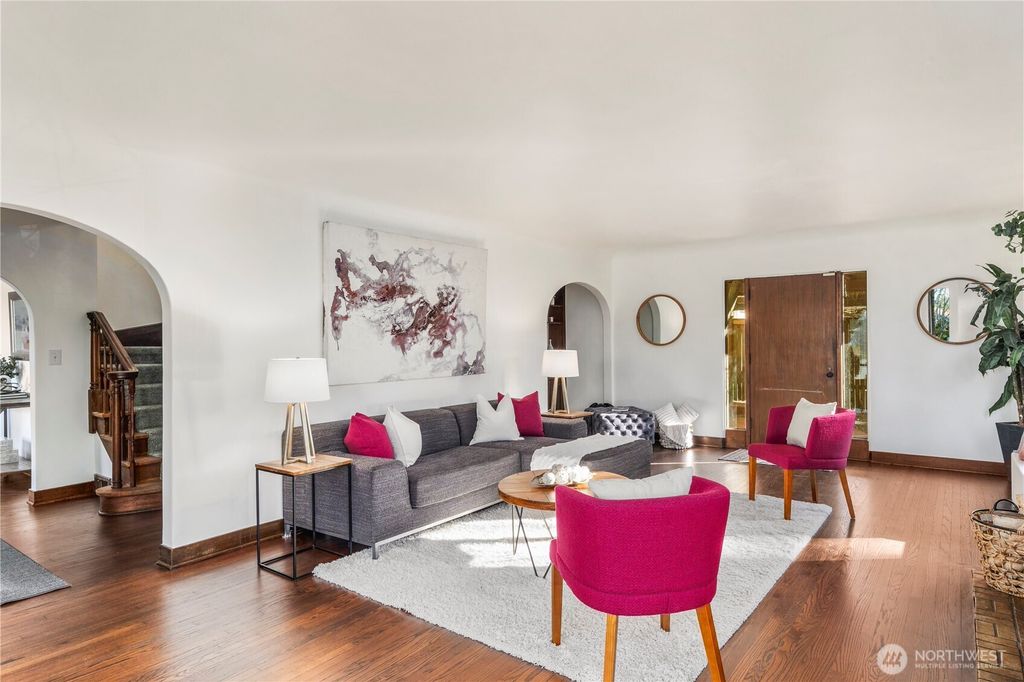 Photo of 12216 Palatine Avenue N, Seattle, WA 98133 (MLS # 2331689)