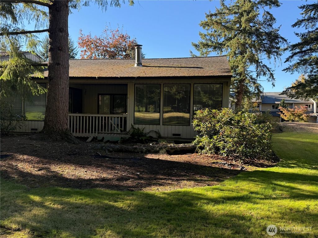 Photo of 1 Lake Louise Dr #42, Bellingham, WA 98229 (MLS # 2469156)