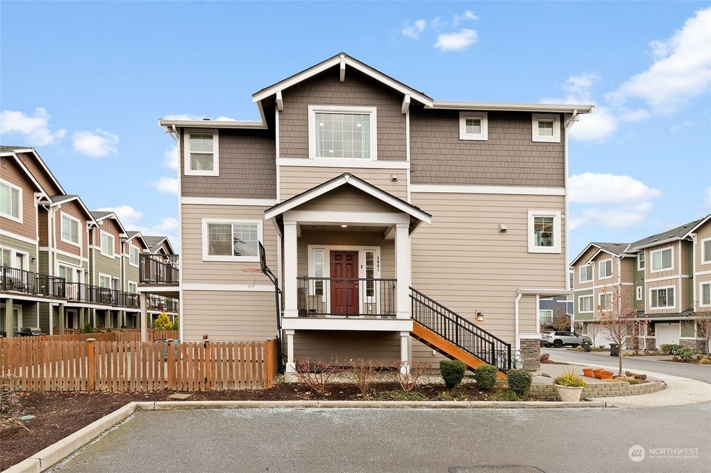 Photo of 3001 35th Street, Everett, WA 98201 (MLS # 2182652)