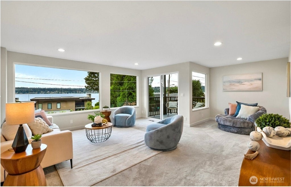 Photo of 6205 NE 125th Street, Kirkland, WA 98034 (MLS # 2594593)