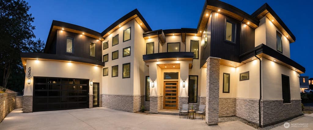 Photo of 505 Majestic View Court, Mukilteo, WA 98275 (MLS # 2566751)
