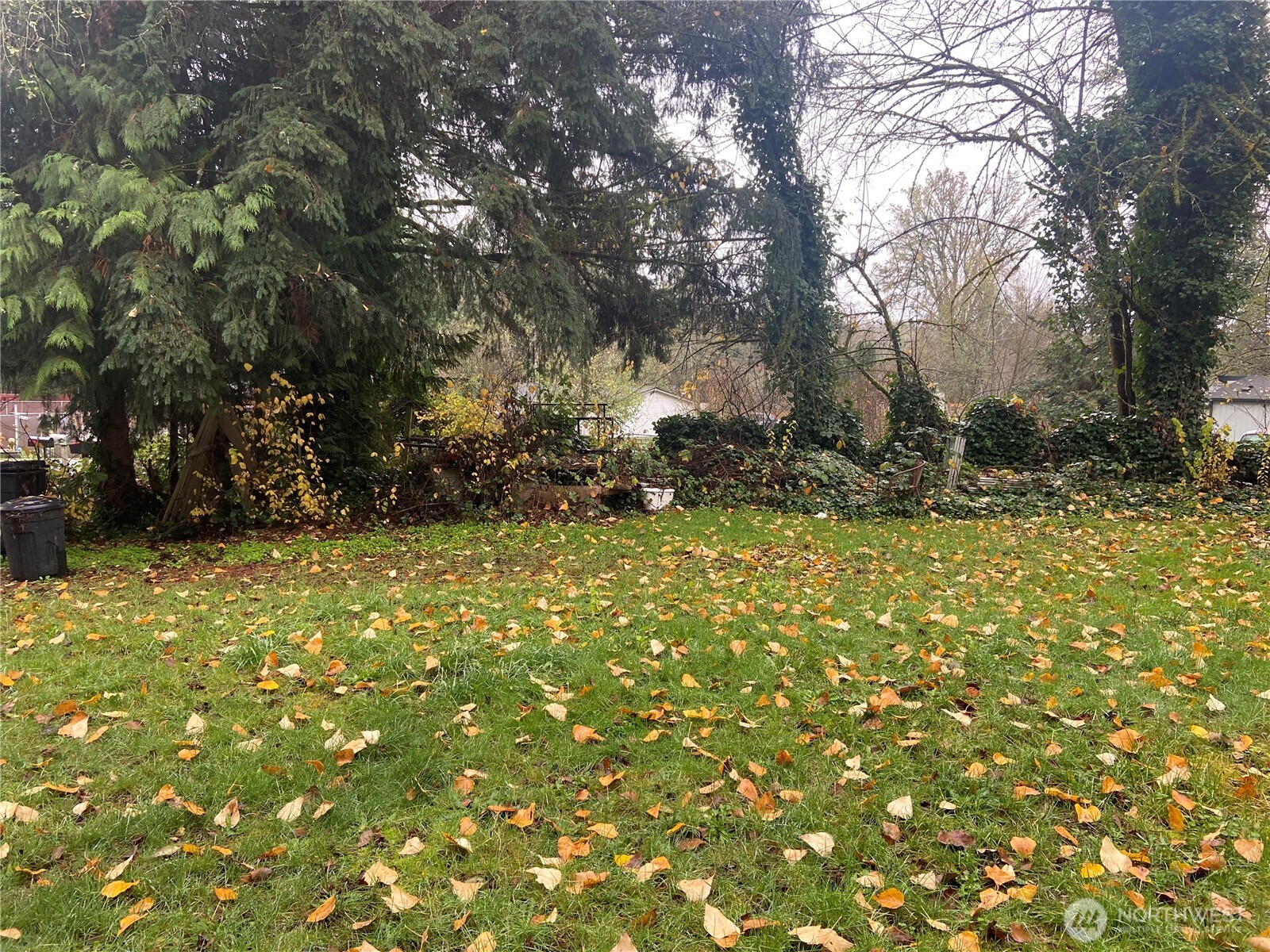 11 NE Davey Jones Ct