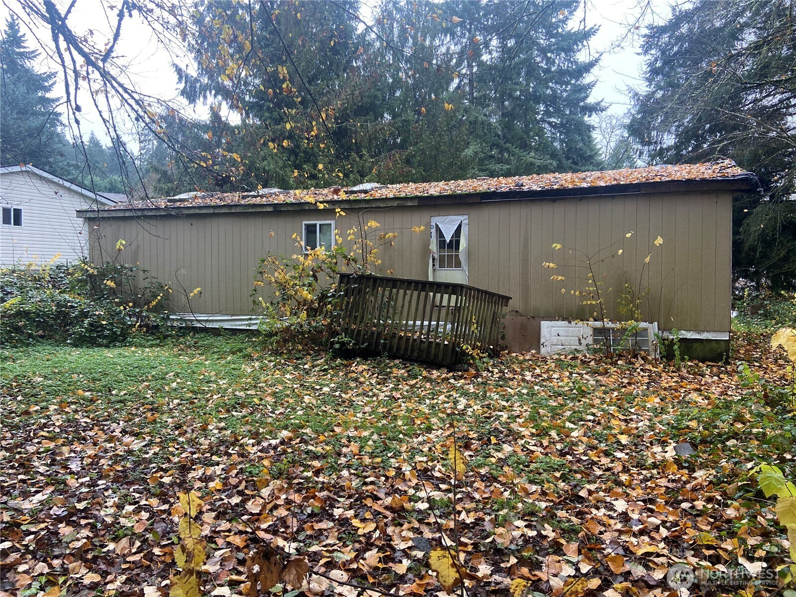 11 NE Davey Jones Ct