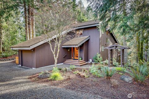 121 Machias Loop Port Ludlow WA 98365