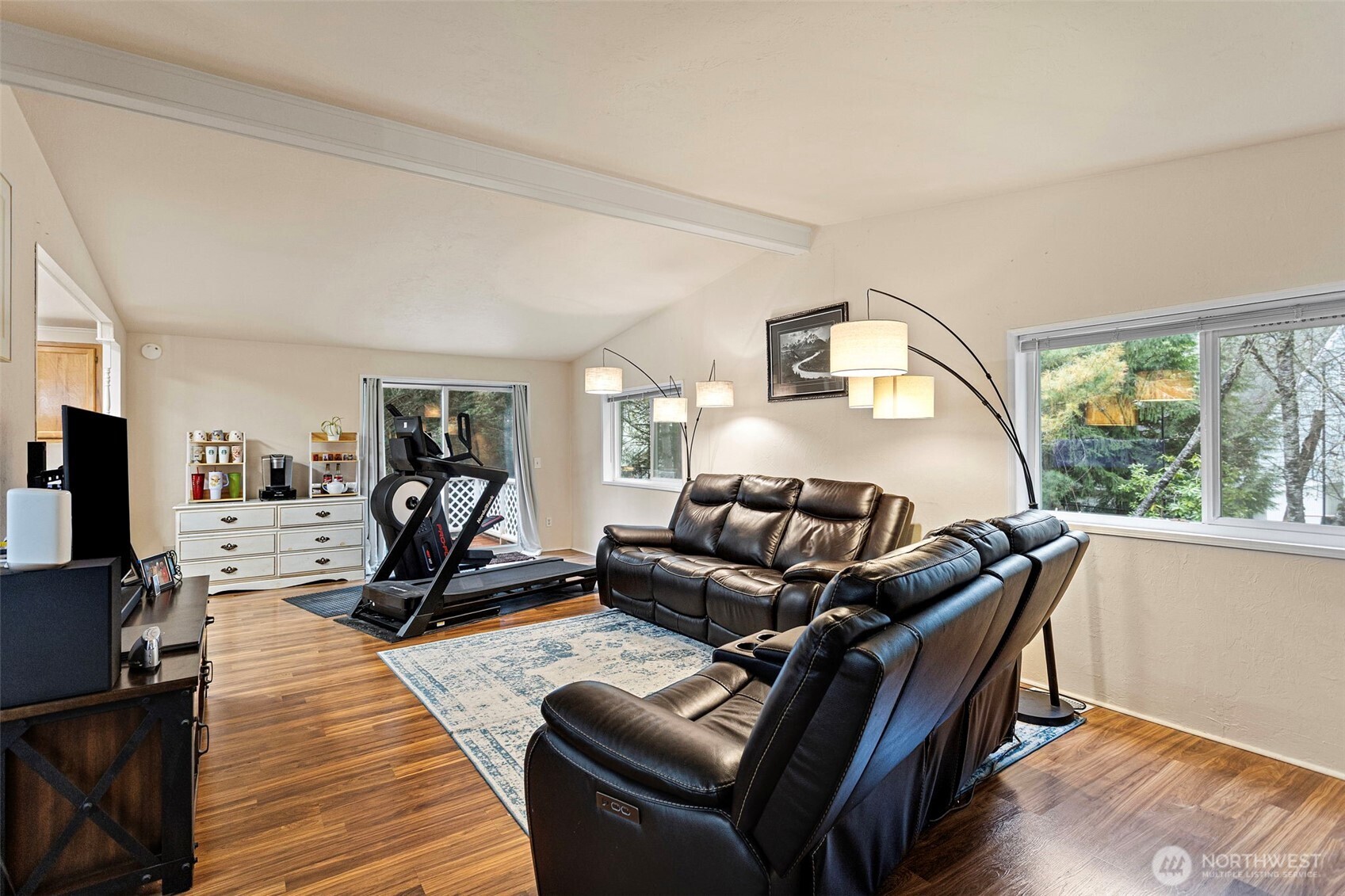 10407 206th Avenue NE