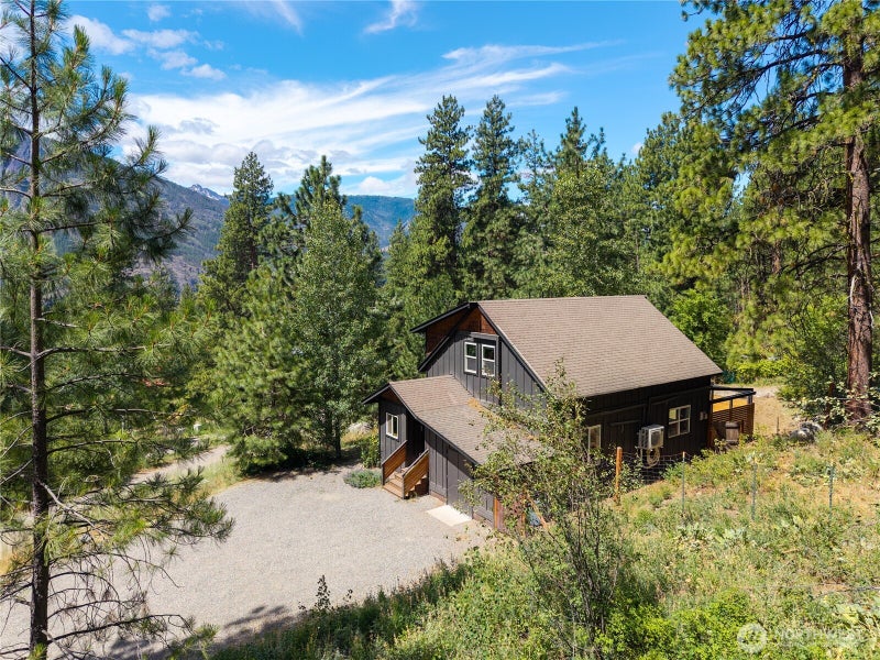 32 Crabapple Road