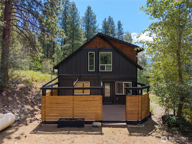 32 Crabapple Road