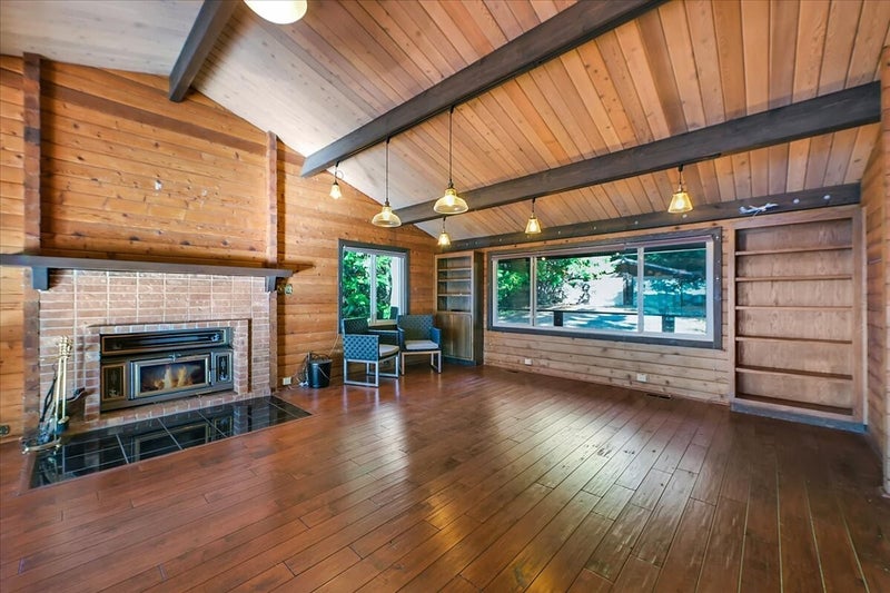 2110 Gull Way