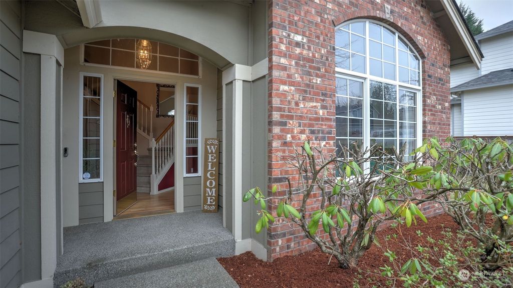 Photo of 14652 SE 195th Place, Renton, WA 98058 (MLS # 2321297)