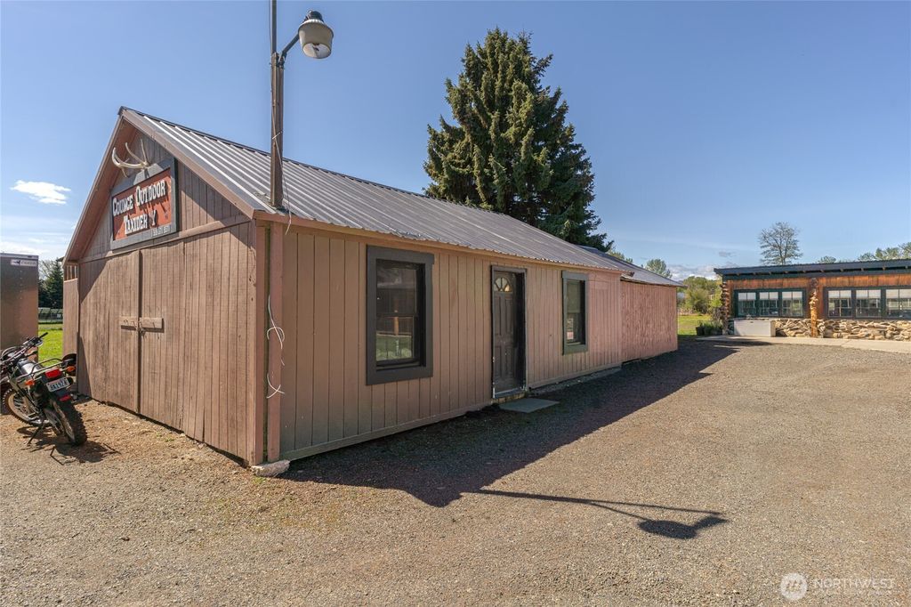 Photo of 471 Klocke Road, Ellensburg, WA 98926 (MLS # 2521987)