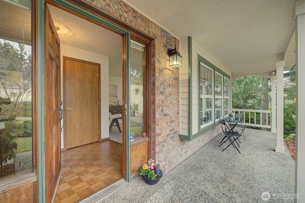Photo of 14605 SE 63rd Street, Bellevue, WA 98006 (MLS # 2333725)