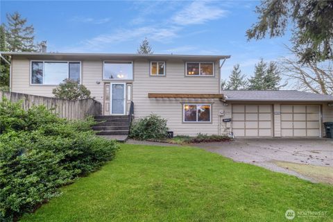 Photo of 6743 La Bello Drive, Lynden, WA 98264 (MLS # 2488892)