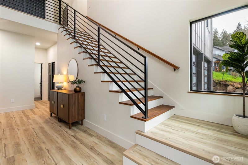 647 Rainbow Drive