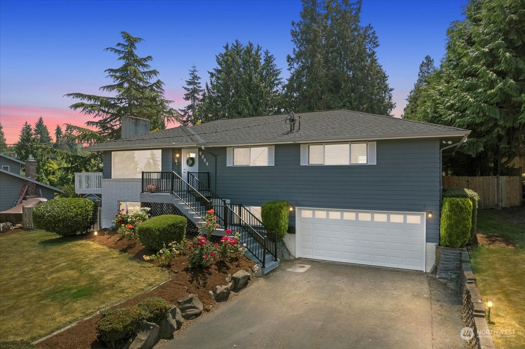 Photo of 3204 52nd Place SW, Everett, WA 98203 (MLS # 2127317)
