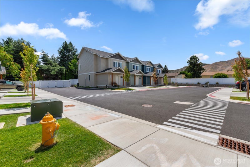 1030 Finch Lane D2