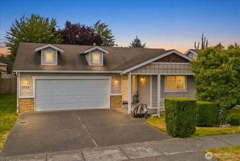 Photo of 5725 121st Place NE, Marysville, WA 98271 (MLS # 2549769)