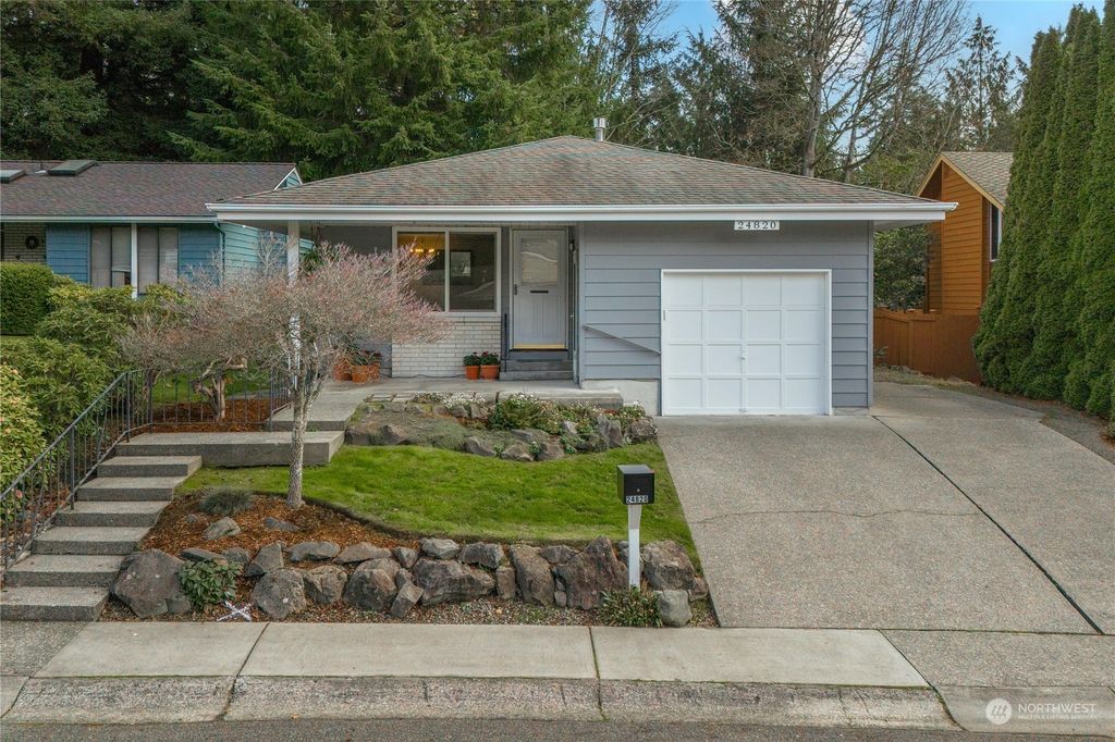 Photo of 24820 11th Avenue S, Des Moines, WA 98198 (MLS # 2183172)