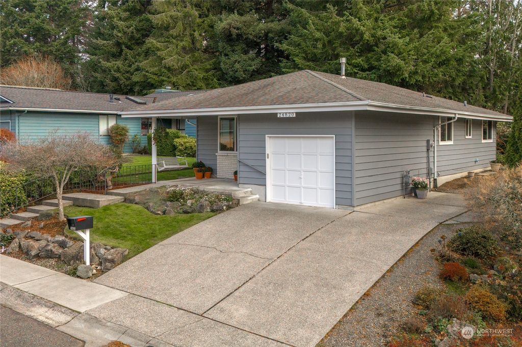 Photo of 24820 11th Avenue S, Des Moines, WA 98198 (MLS # 2183172)