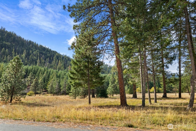 27 Domerie Park Loop