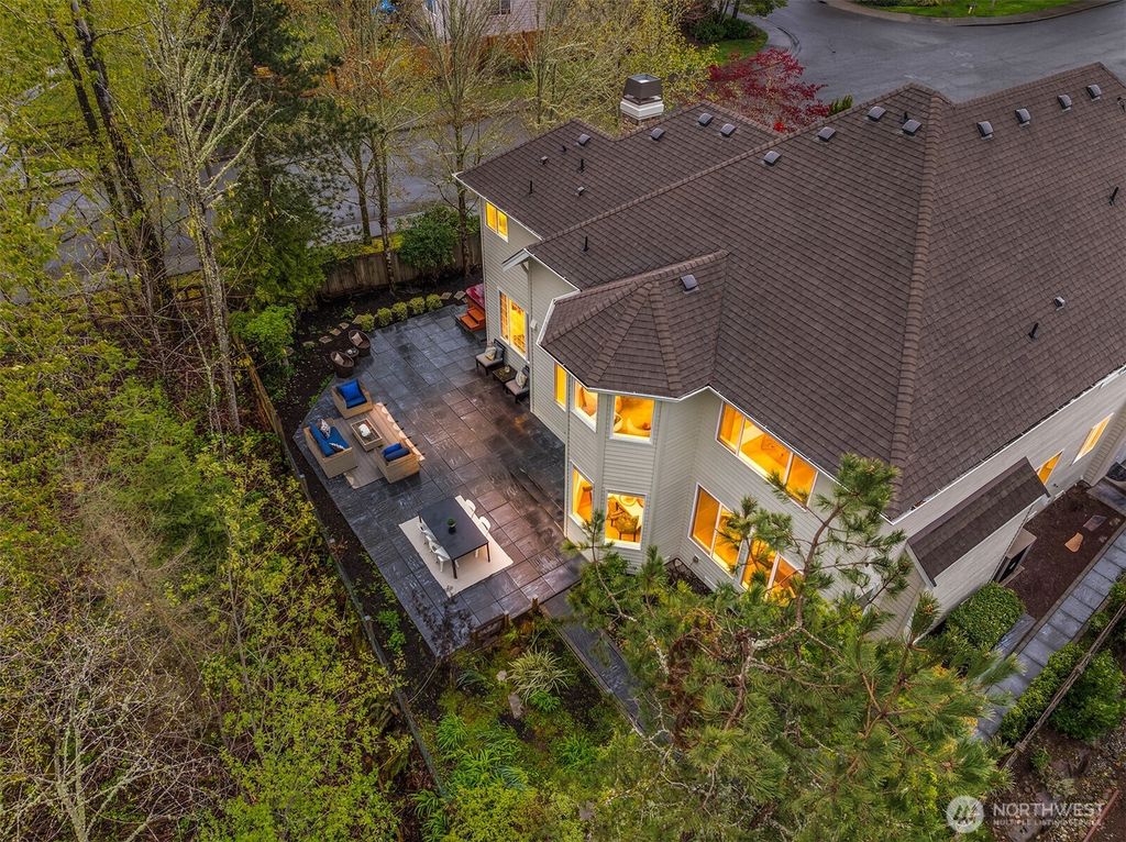 Photo of 1103 272nd Place SE, Sammamish, WA 98075 (MLS # 2510219)