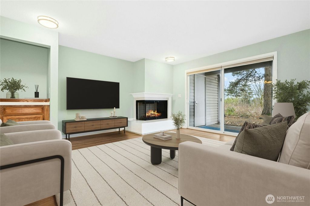 Photo of 13611 8th St #106, Bellevue, WA 98005 (MLS # 2475893)