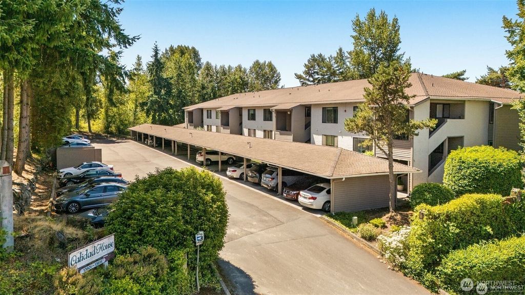 Photo of 13611 8th St #106, Bellevue, WA 98005 (MLS # 2475893)
