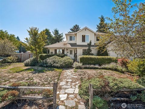 Photo of 16328 37th Street Ct E, Lake Tapps, WA 98391 (MLS # 2443760)
