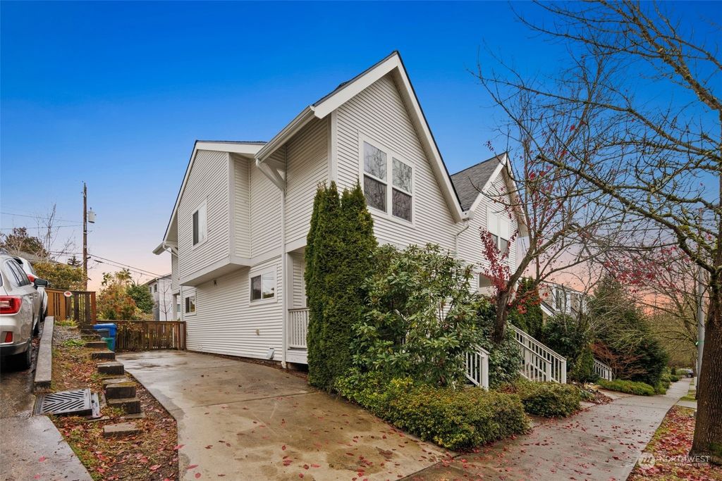 Photo of 3316 S Holly Place, Seattle, WA 98118 (MLS # 2022211)