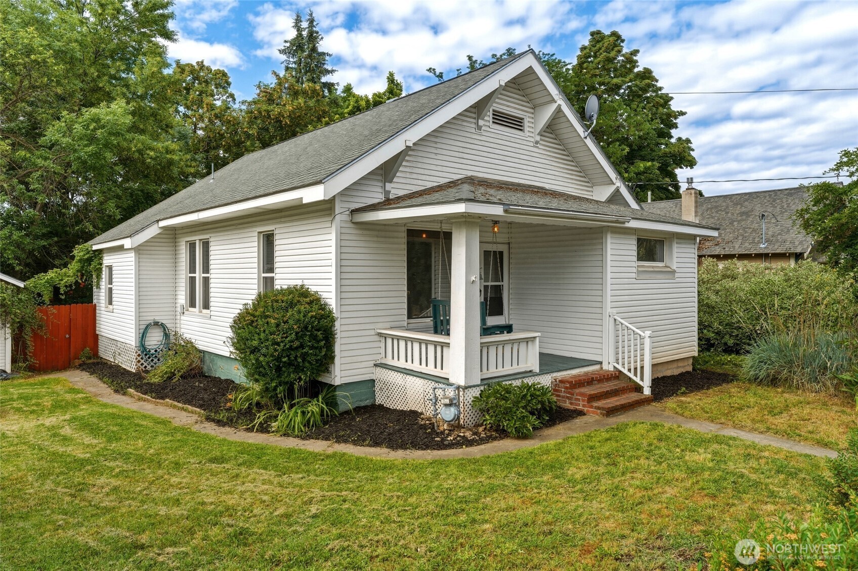 884 Pleasant Street