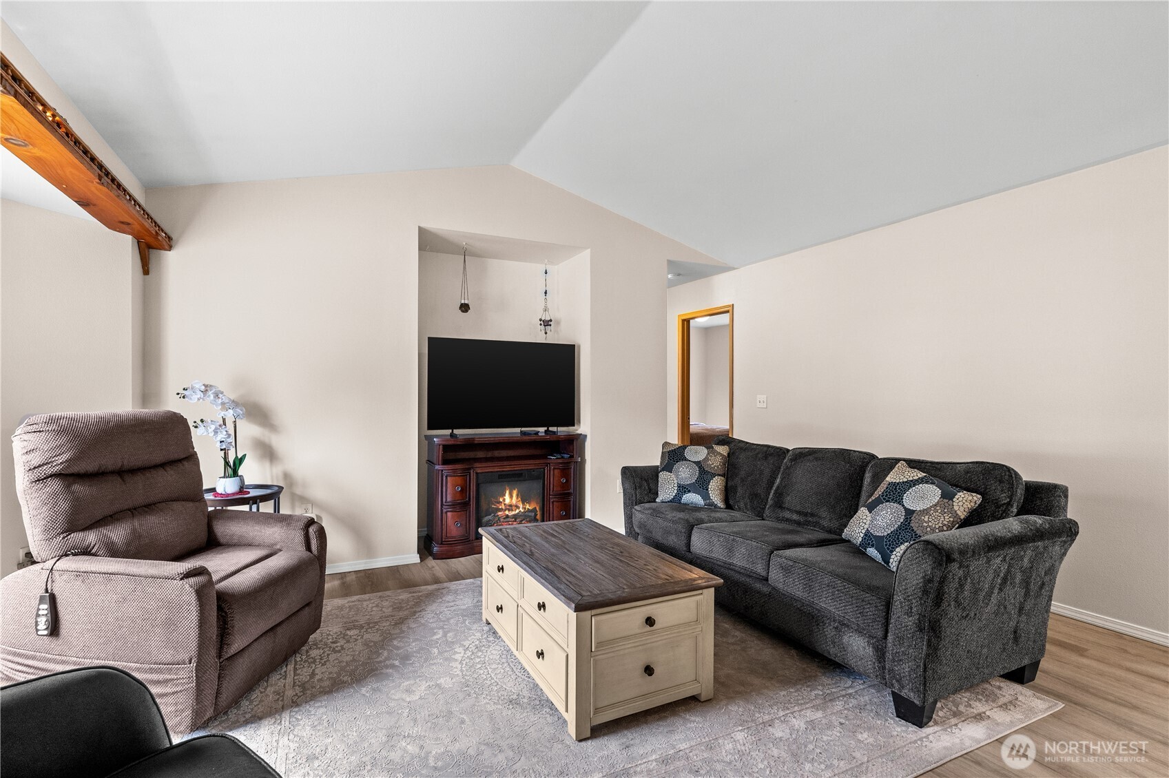 19211 110th Street E
