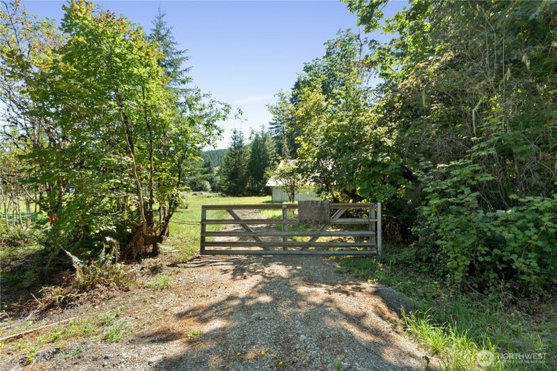 38 Ray Road