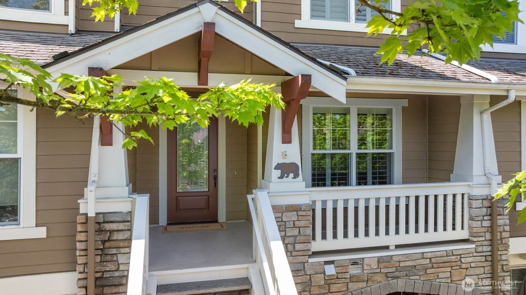 Photo of 109 Shy Bear Way NW, Issaquah, WA 98027 (MLS # 2353532)