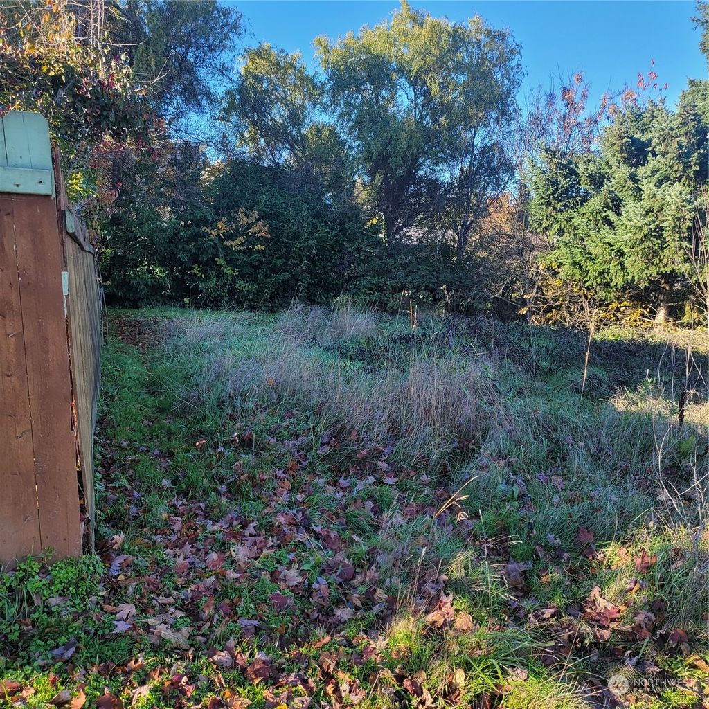 Photo of 2928 S Bradford Street, Seattle, WA 98108 (MLS # 2206314)