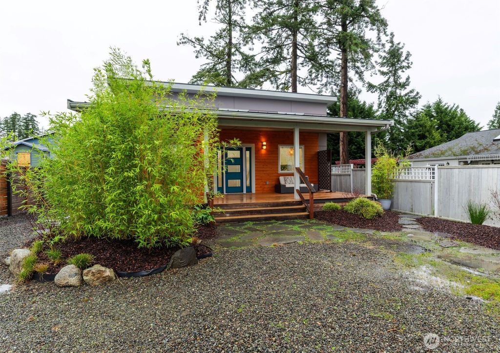 Photo of 1410 Hastings Ave, Port Townsend, WA 98368 (MLS # 2464886)