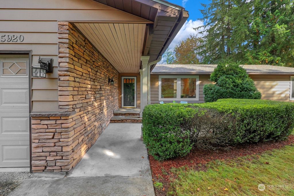 Photo of 15920 187th Avenue NE, Woodinville, WA 98072 (MLS # 2300593)