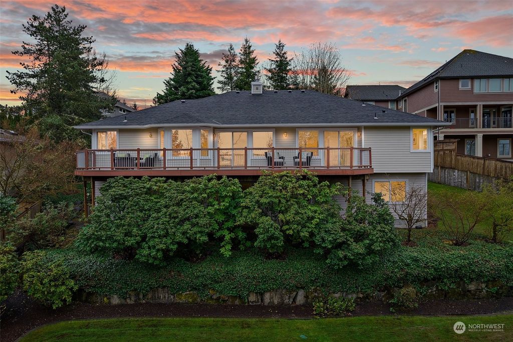 Photo of 13914 SE 159th Place, Renton, WA 98058 (MLS # 2216324)
