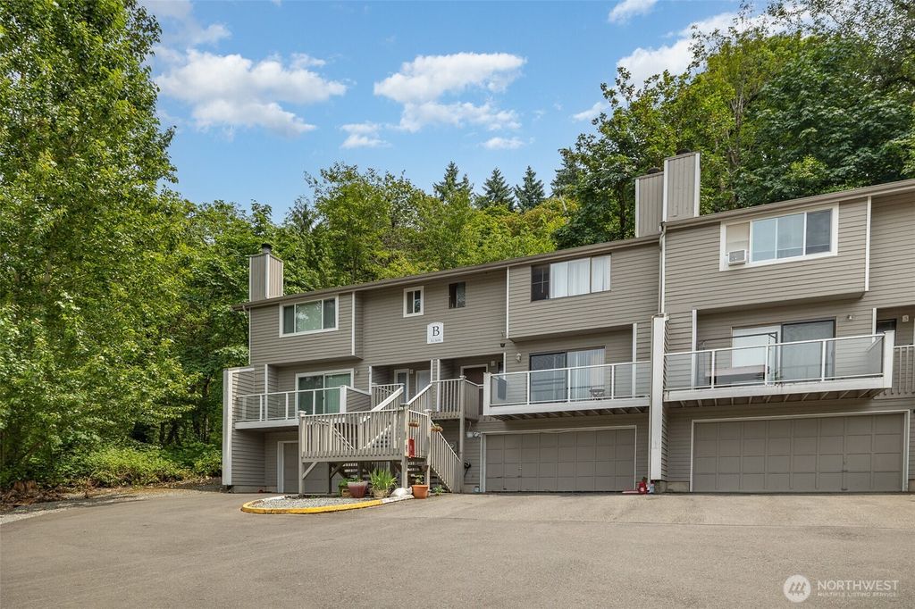 Photo of 31308 107th Place SE #B1, Auburn, WA 98092 (MLS # 2475001)