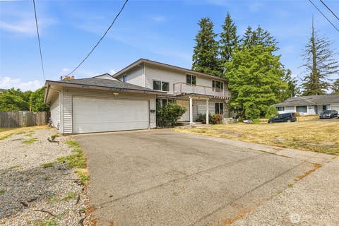 Photo of 2735 26th Street SE, Auburn, WA 98002 (MLS # 2516026)