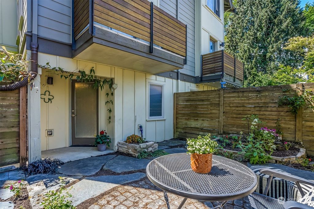 Photo of 3926 S Brandon Street #B, Seattle, WA 98118 (MLS # 2077976)