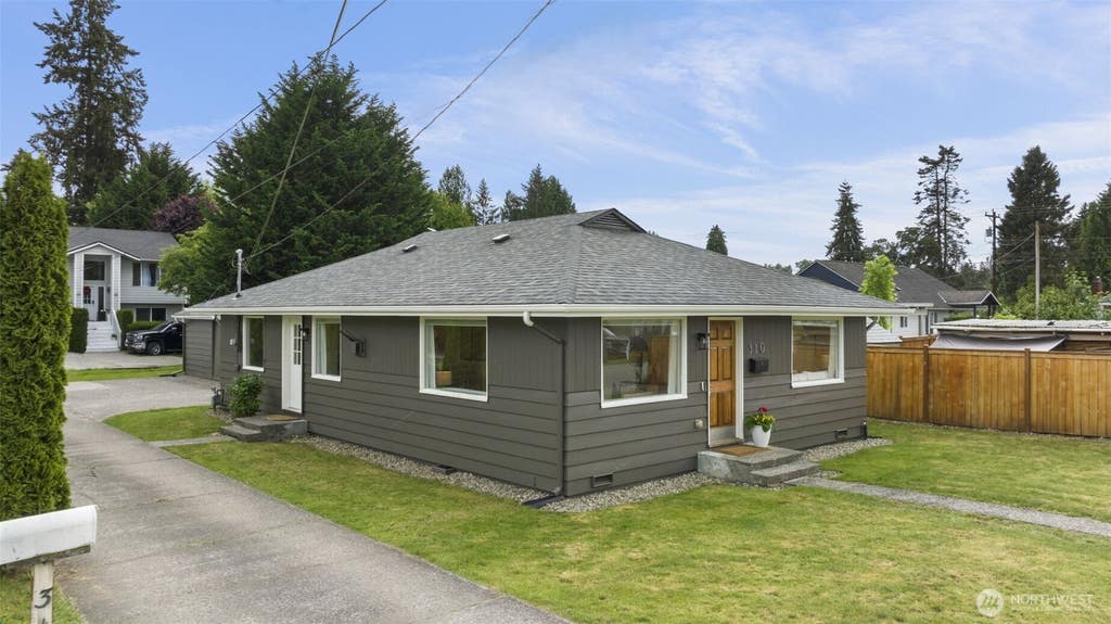 Photo of 310 Powell Street, Monroe, WA 98272 (MLS # 2529453)