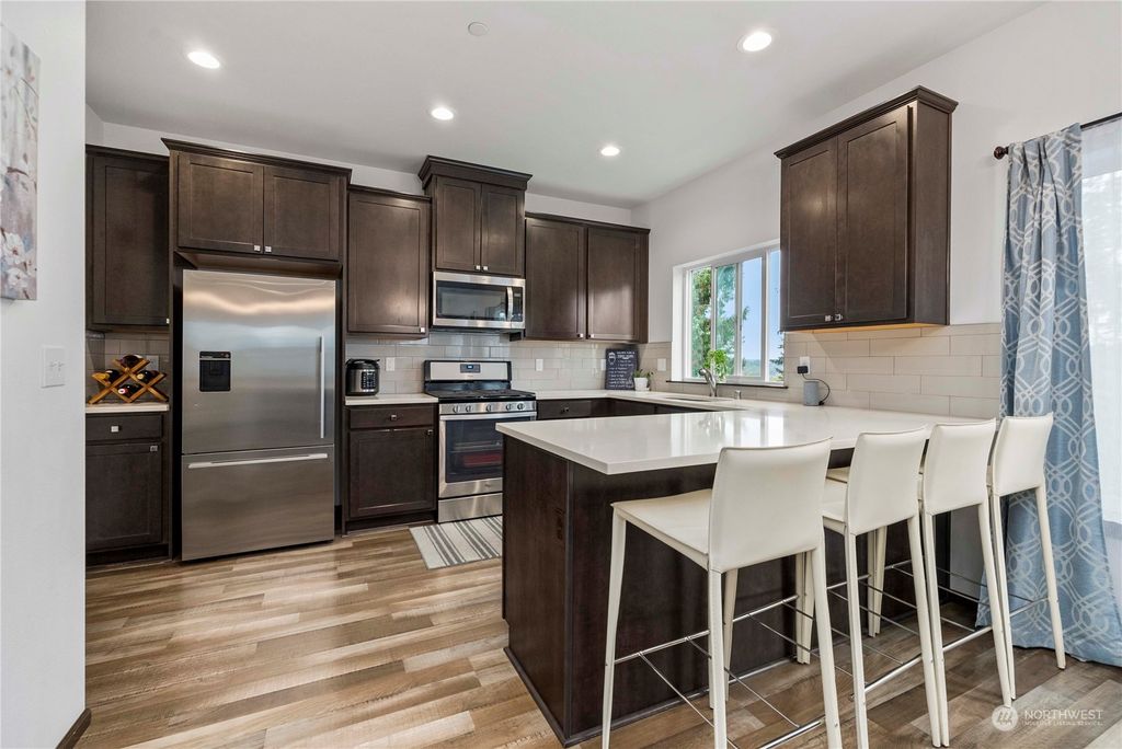 Photo of 2720 S 120th Place, Burien, WA 98168 (MLS # 2302825)