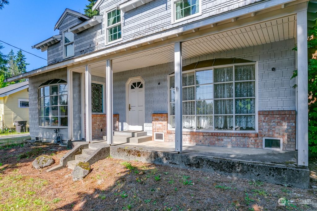 Photo of 6912 Beverly Boulevard, Everett, WA 98203 (MLS # 2265418)