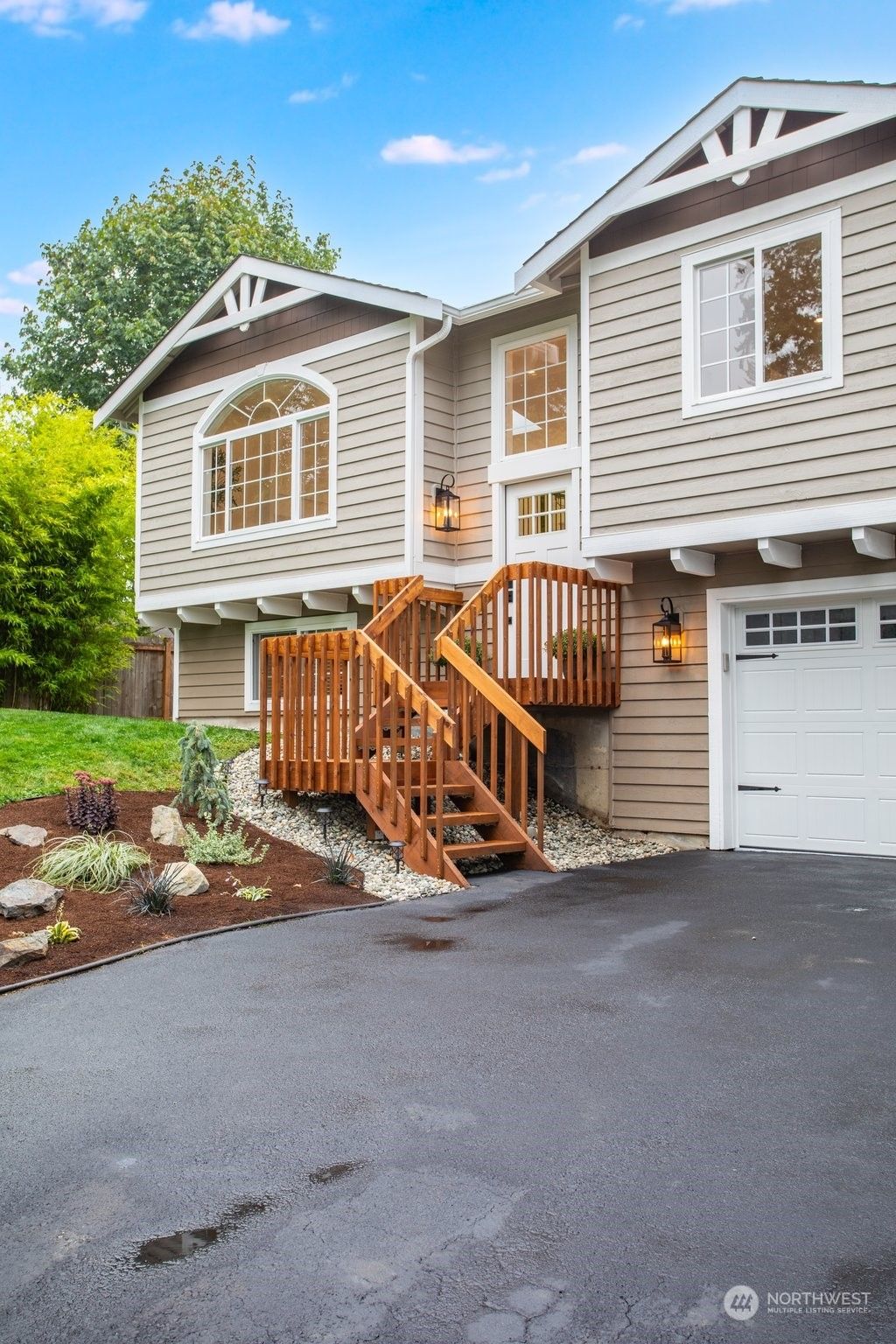 Photo of 2226 108th Street SE, Everett, WA 98208 (MLS # 2148868)