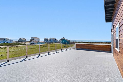 1479 Trade Wind Avenue SW Ocean Shores WA 98569