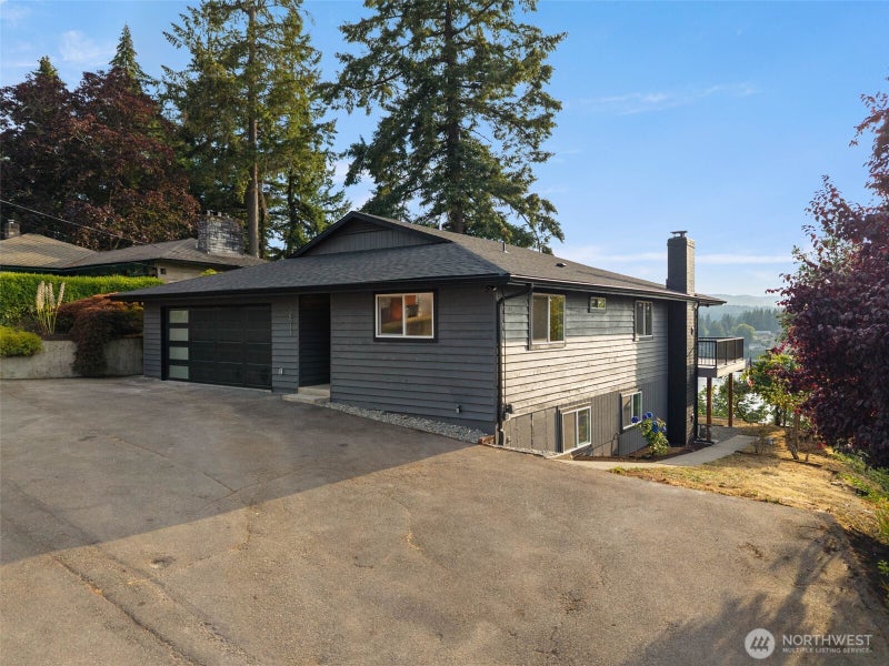 2511 Baymont Place