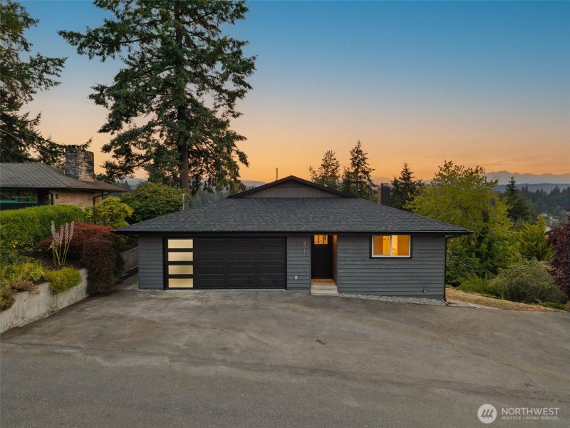 2511 Baymont Place