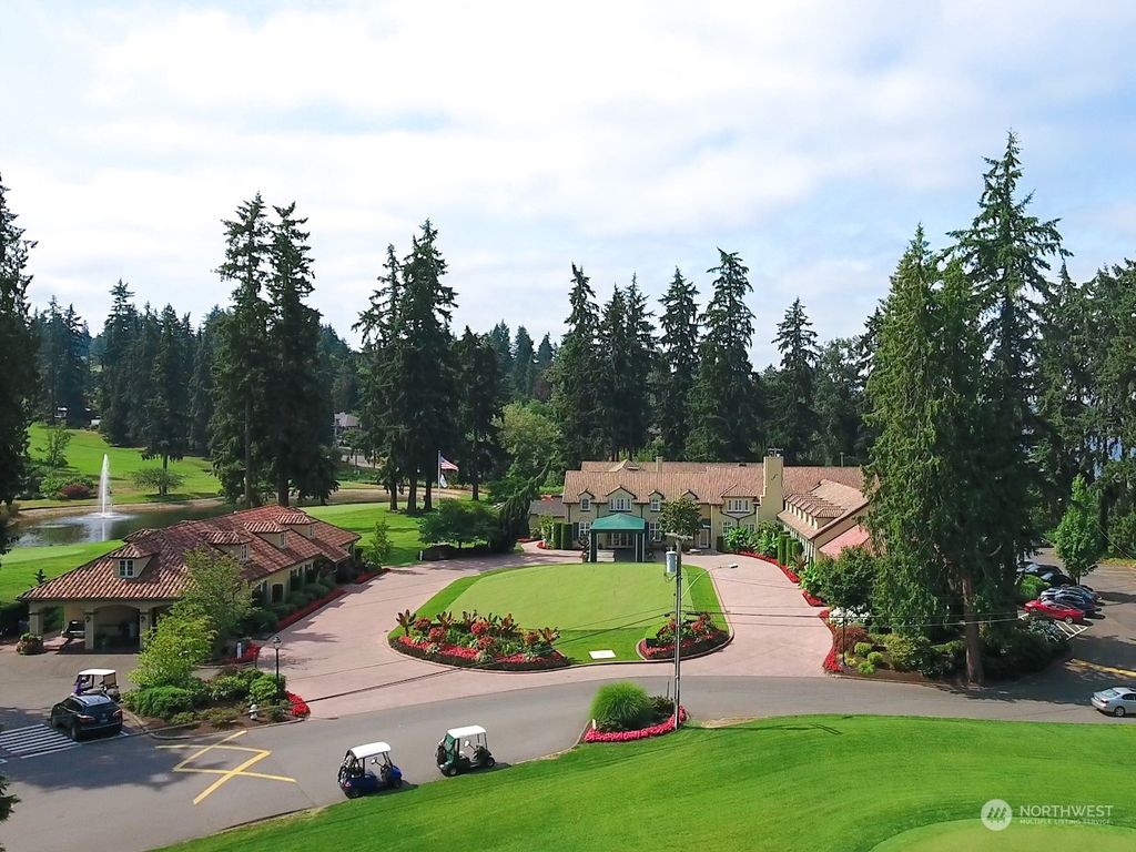 Photo of 6528 NE 171st Place, Kenmore, WA 98028 (MLS # 2059264)