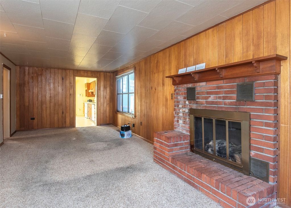 Photo of 747 N 78th Street, Seattle, WA 98103 (MLS # 2455890)